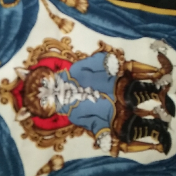 Cat King Scarf Puss n Boots - Picture 5 of 5